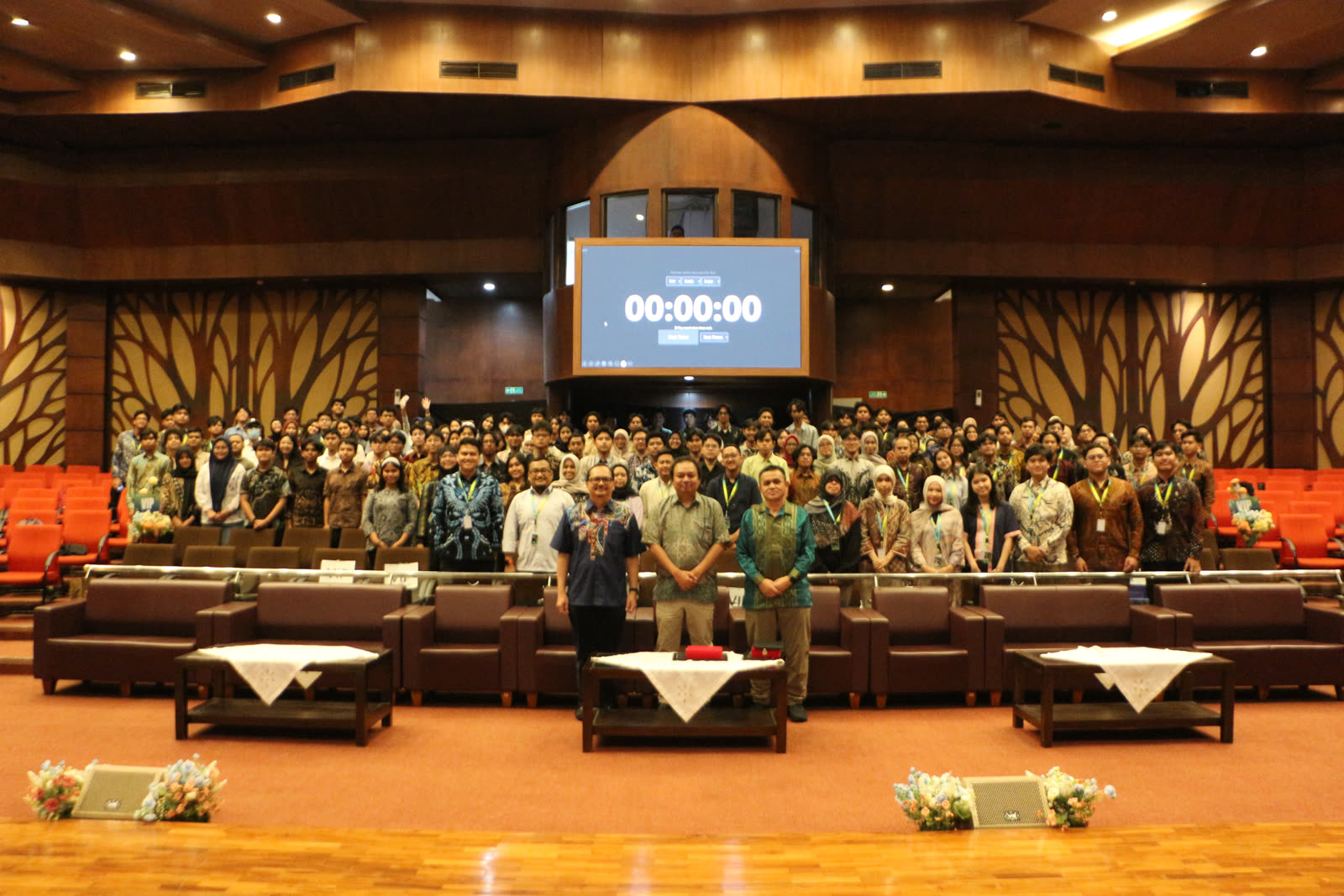 MnMs' Week opening ceremony